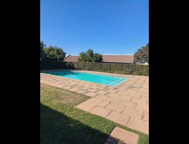 1 bed property to rent in BUSHWILLOW PARK